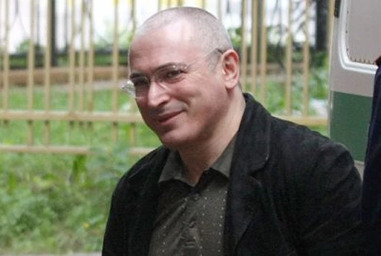 Rusija mora platiti Hodorkovskom