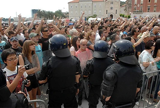 Sedam osoba zadržano, 161 optužni prijedlog