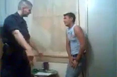 Policajci mladića i oca tukli dva sata