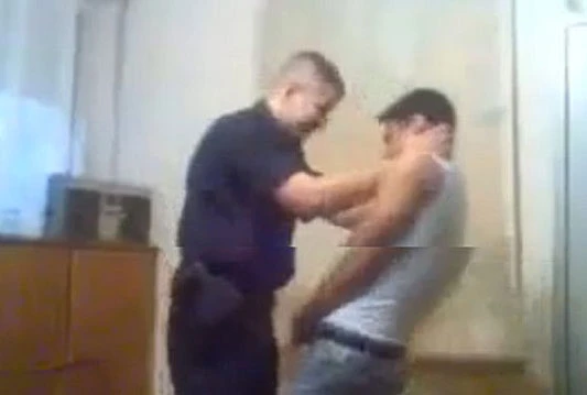 Uhićeni policajci koji su pretukli Roma, Dačić se ispričao
