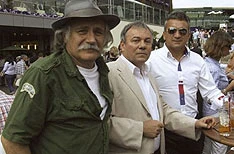 Đoković reket darovao Šerbedžiji
