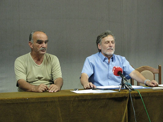 Prepušteni sami sebi
