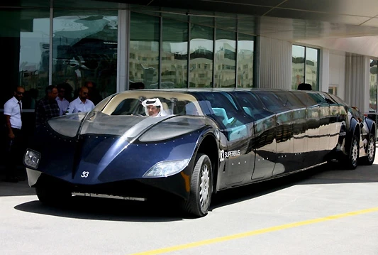 Nizozemski Superbus koji postiže brzinu od 250 km/h