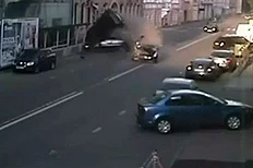 Ulicama Moskve vozio 200 na sat i pokupio automobile pred sobom