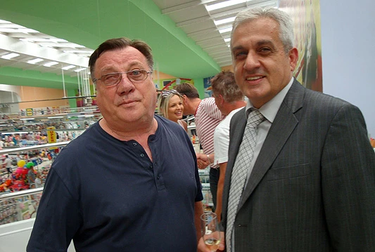 Bešlići otvorili tržni centar u bivšoj tvornici Hekom