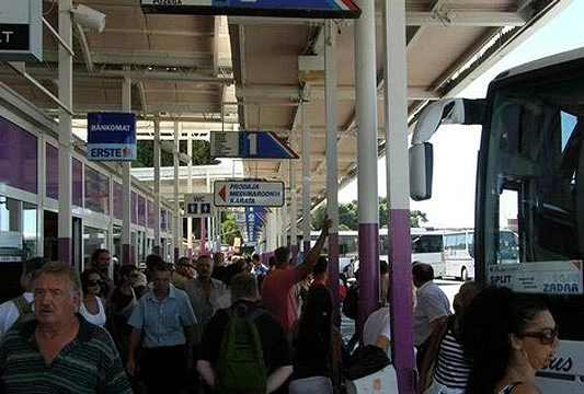 Pretukli strane turiste na autobusnom kolodvoru