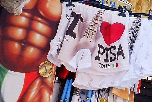 Pisa zabranila nekulturne suvenire