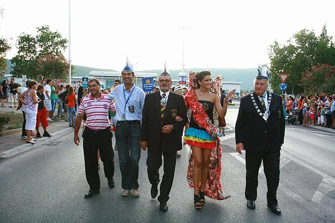 U Čapljini održan XIII Međunarodni ljetni karneval