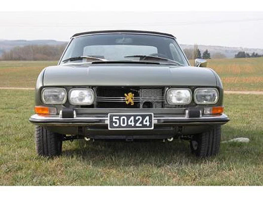 Na izložbi oldtimera i Peugeot
