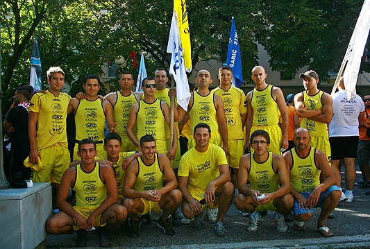Maraton lađa: Zlatne medalje i brončani štit osvojila ekipa "Gusara"
