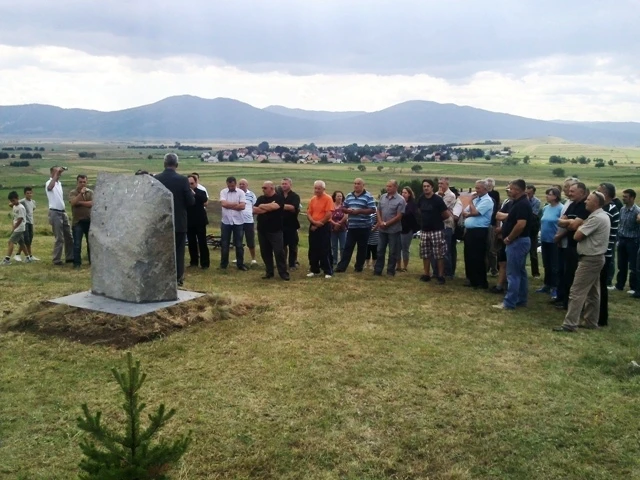 Otkriveni spomenici dvojici kupreških svećenika i velikana