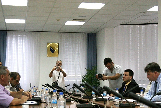Premijer Nikšić se sastao sa predstavnicima nekadašnjih radnika Aluminija