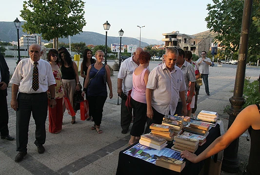 Hiljadu knjiga za Uskoplje, tisuću knjiga za Gornji Vakuf