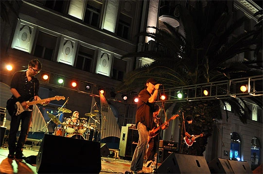 Održan koncert Emir & Frozen Camels na splitskoj Rivi 