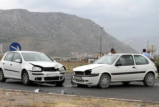 U sudaru zbog oduzimanja prednosti samo materijalna šteta