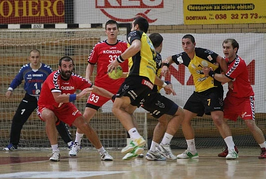 HMR ZRINJSKI - MRK Goražde 27:24 (14:11)