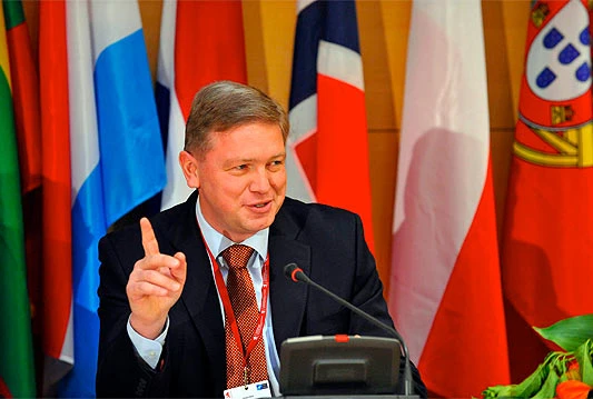 Füle žali što je BiH jedina država u regiji koja nije sposobna da finalizira nacionalni IPA program