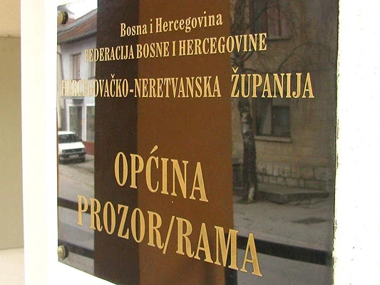 Nakon prosvjeda omogućeno prometovanje cestom Prozor - Rama od 10 do 11 sati