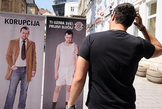 Mediji u BiH o korupciji izveštavaju površno i senzacionalistički