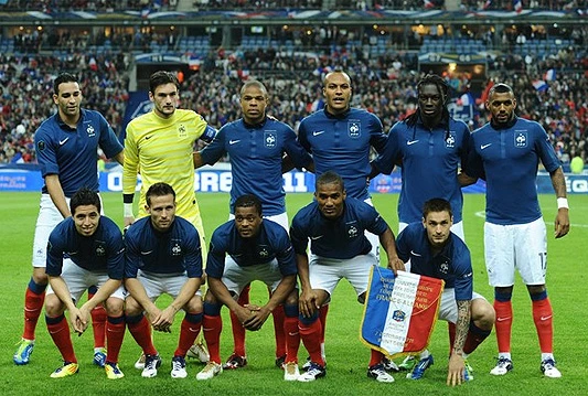 Pijetlovi s(p)retno preko Zmajeva odlepršali na Euro