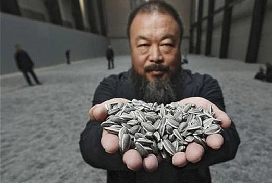 Kineski politički disident Ai Weiwei imenovan za najutjecajnijeg umjetnika u 2011.