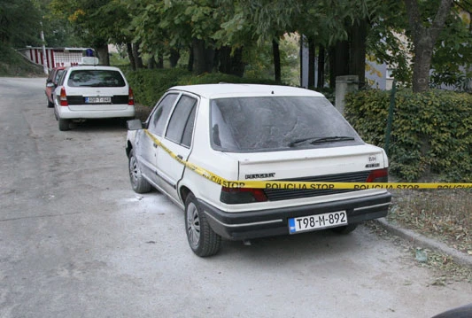 Zapaljen automobil sudskog policajca