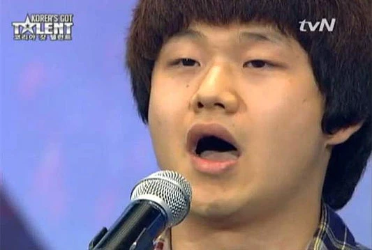 Korejanac Choi Sung-Bong oduševio glasom i rasplakao članove žirija