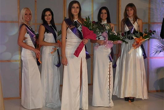 Emina Sulejmanović izabrana za Miss Gračanice