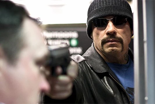 Travolta kao srpski vojnik