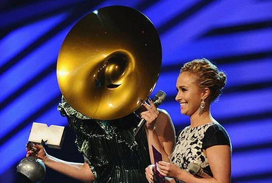 MTV nagrade: Lady Gaga slavila s 4 kipića