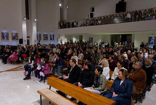 Večer duhovne pjesme: Sutra će te poni't njih šest 