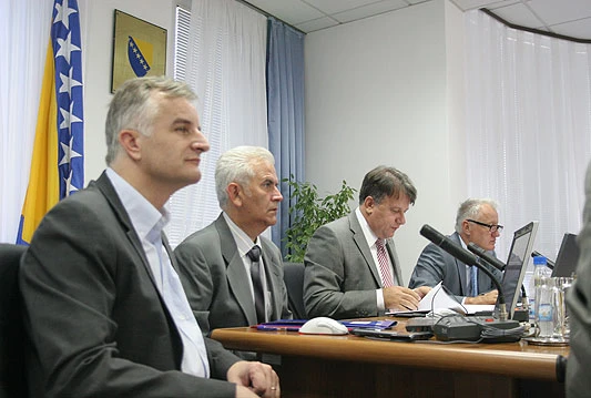 Vlada FBiH uvodi 'harač' na plaće?