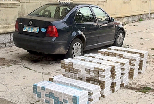 Izvršeno više pretresa: Proneđene cigarete, oružje, streljivo...
