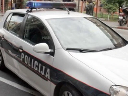 Pored puta pronađen leš nepoznatog muškarca