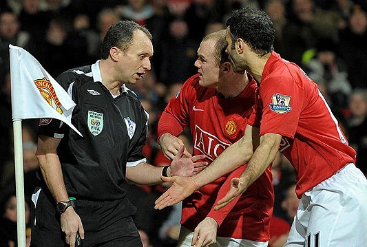 Rooney: 'Giggs je od Manchestera zaslužio statuu'