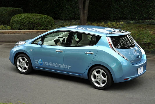 Nissan Leaf automobil godine