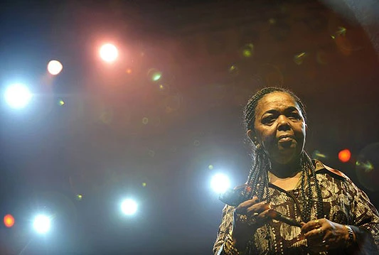 Umrla Cesaria Evora