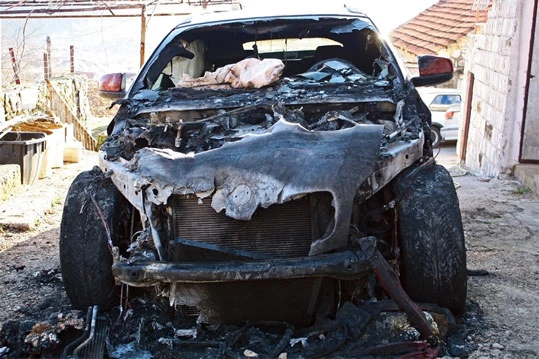 Zapaljen BMW X6