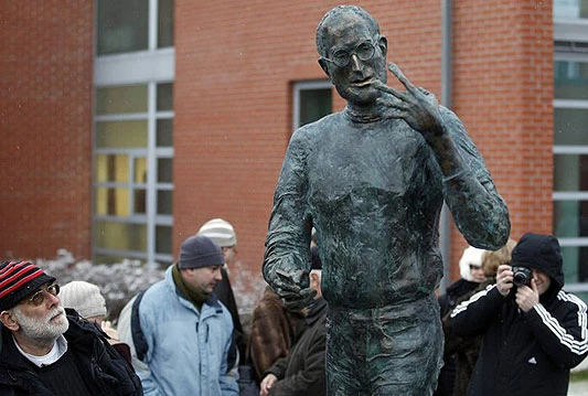 Statua Stevea Jobsa otkrivena u Budimpešti