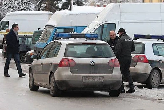 Ranjen službenik osiguranja