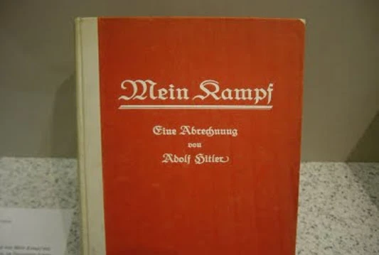 Mein Kampf na listi najpoželjnijih poklona