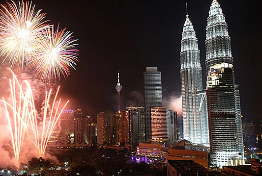 Kuala Lumpur, Hong Kong, Sydney i Peking spektakularno dočekali 2012.