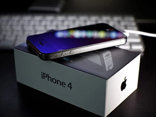 iPhone 4S – glad za prometom?
