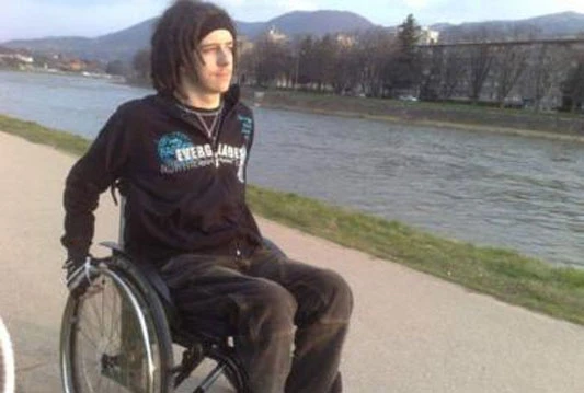 Pomozimo Mariju Joziću da prohoda