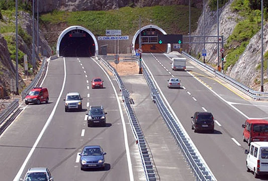 Most ispod Neuma u dužini 5,5 km