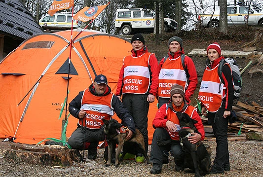 Hercegovci 'čuvali' publiku na Sljemenu