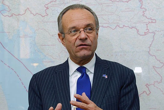 Vandoren pozvao Hrvatsku da privatizira brodogradilišta