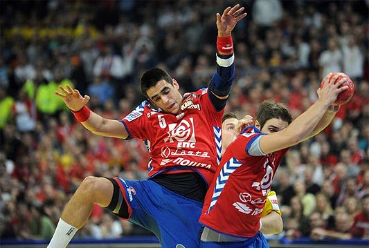 Balića i Golužu Srbi gađali bocom, a pogodili Šešuma!