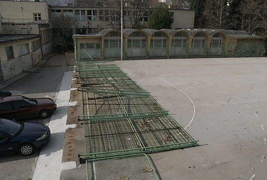 Školska igrališta zamjenili 'baloni' i društvene mreže