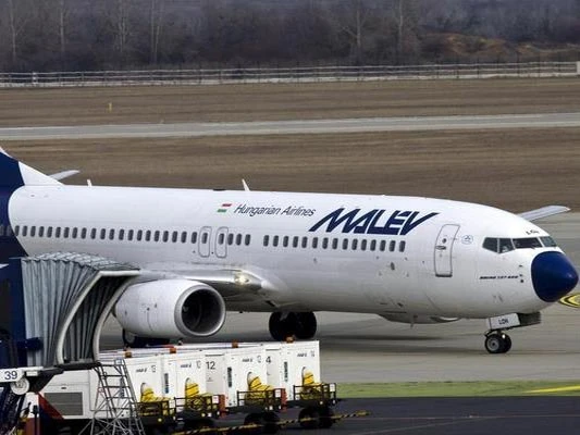 Mađarski avioprijevoznik zbog financijskih problema prestao s radom